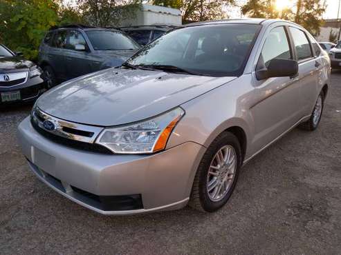 2011 Ford Focus SE AT CD 4D AC Heat 90k Auto $3995 - cars & trucks -... for sale in Columbus, OH