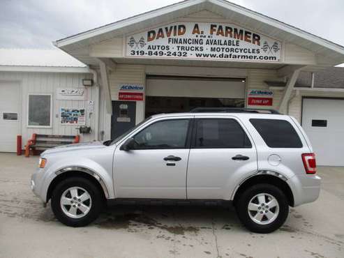 2012 Ford Escape XLT 4 Door 4X4 Low Miles/86K/Sunroof - cars & for sale in CENTER POINT, IA