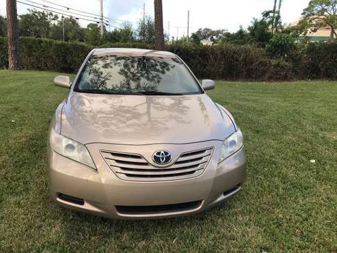 2009 Toyota Camry - cars & trucks - by owner - vehicle automotive sale for sale in Lake Worth, FL