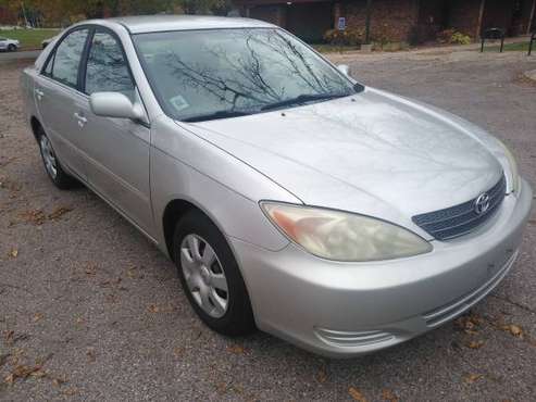 Toyota Camry 2004 (super clean) - cars & trucks - by owner - vehicle... for sale in Madison, WI