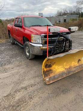SOLD 2009 Chevy Silverado 25004x4 w/plow - cars & trucks - by owner... for sale in Jamesville, NY