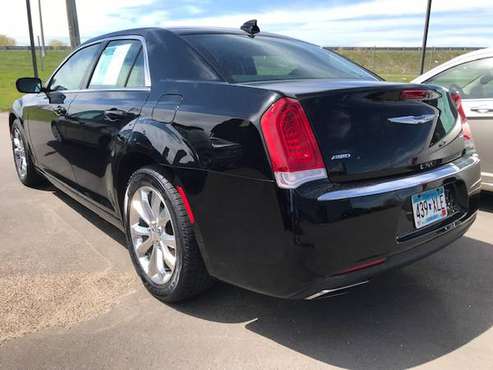 2017 Chrysler 300 LIMITED - - by dealer - vehicle for sale in Rogers, MN