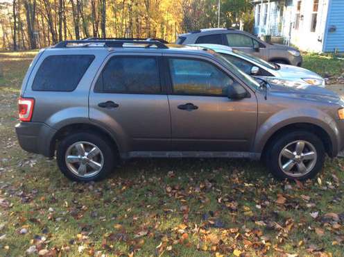 2010 Ford Escape xlt - cars & trucks - by owner - vehicle automotive... for sale in Grass Lake, MI