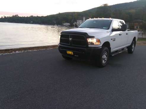 2017 Dodge Ram 8' Bed 2500/6.4L CrewCab 4x4 LOADED!!! for sale in Glens Falls, NY