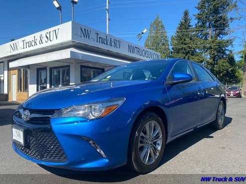 2017 Toyota Camry SE 4dr Sedan 1 - Owner Clean Carfax Local Car for sale in Milwaukee, OR