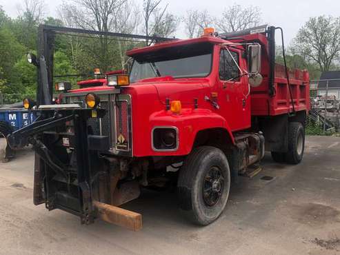 ONLY 40k miles! International 2674 CUMMINS Dump Truck Snow Plow for sale in East Syracuse, PA
