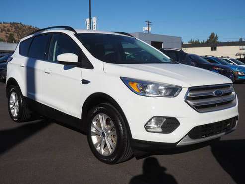 2018 Ford Escape SE - cars & trucks - by dealer - vehicle automotive... for sale in Bend, OR