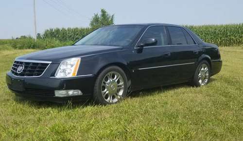 2009 Cadillac DTS with Nav Price drop - cars & trucks - by owner -... for sale in Afton, WI