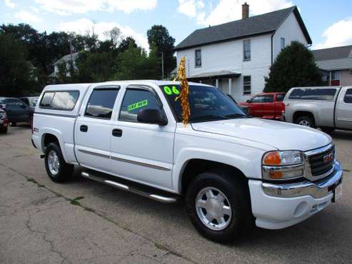 2006 GMC Sierra 1500 Crew Cab SLT (4WD) One-Owner! for sale in Dubuque, IA