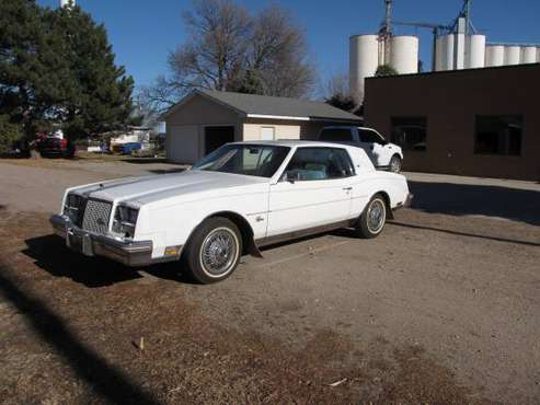 1981 BUICK RIVIERA (2 OWNER) - cars & trucks - by owner - vehicle... for sale in Bellwood, IA