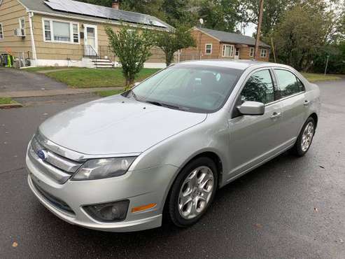 2011 Ford Fusion SE auto 4 cyl 172k miles runs looks great for sale in Bridgeport, CT