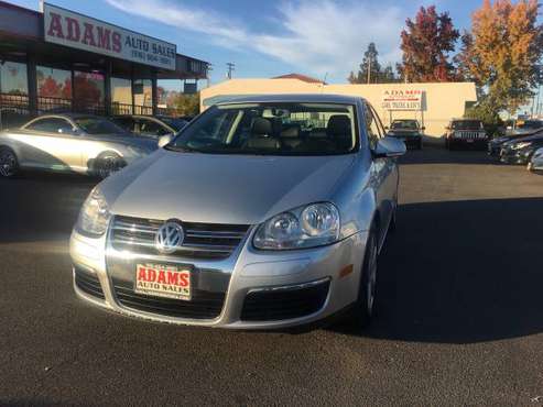 2010 Volkswagen Jetta SE PZEV *MOONROOF*LEATHER*EXTRA CLEAN - cars &... for sale in Sacramento , CA