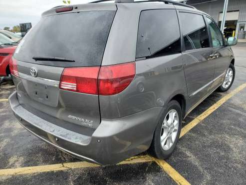 2005 Toyota sienna for sale in Chicago, IL