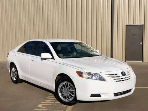 2007 Toyota Camry CE Gas Saver 5 Speed! Clean Title for sale in Oklahoma City, OK
