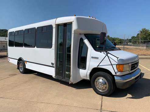 2006 Ford E-450 25 Passenger Van Bus - Only 42,000 Original Miles -... for sale in Kimmswick, IN