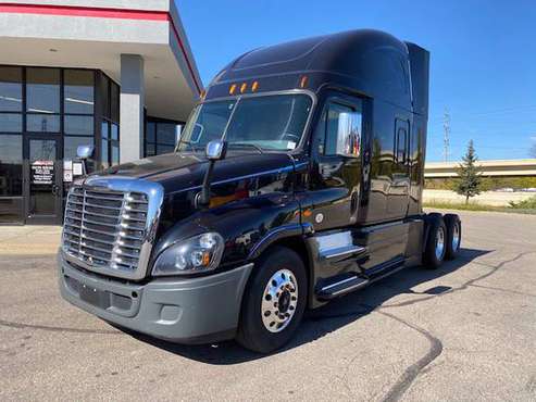 2015 Freightliner Cascadia - cars & trucks - by dealer - vehicle... for sale in Savage, MN