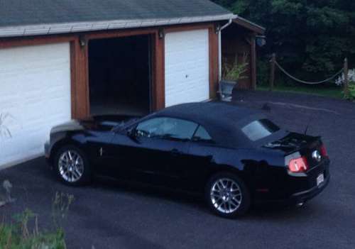 Ford Mustang Convertible like new only 8000 miles for sale in Groton, NY