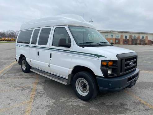 2009 Ford E150 - cars & trucks - by dealer - vehicle automotive sale for sale in Maroa, IL