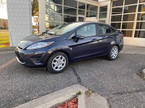 2013 Ford Fiesta SE! Great car! 3 month/3,000 mile warranty! - cars... for sale in Saint Paul, MN