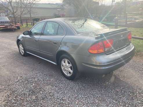 2004 Olsmobile Alero- LOW LOW MILEAGE!! Ex. Cond. - cars & trucks -... for sale in McAdoo, PA