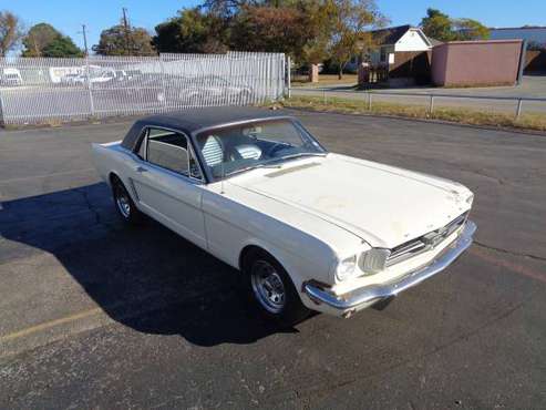 1965 FORD MUSTANG NEW 302 V8 W/ SMALL CAM - cars & trucks - by owner... for sale in Arlington, TX