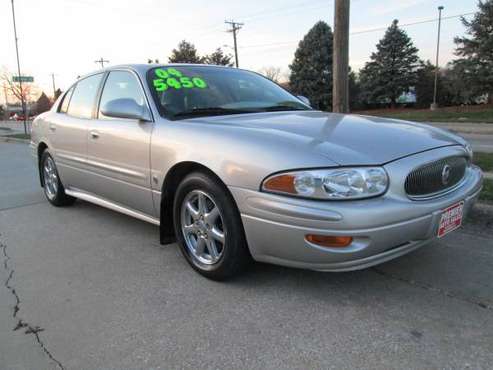 2004 Buick LeSabre Custom Sedan WOW! - cars & trucks - by dealer -... for sale in Des Moines, IA