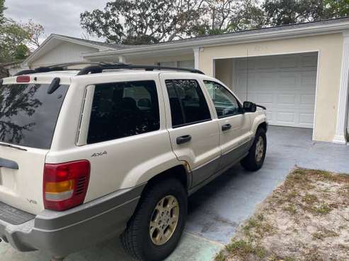 Jeep Grand Cherokee Laredo - cars & trucks - by owner - vehicle... for sale in Holiday, FL