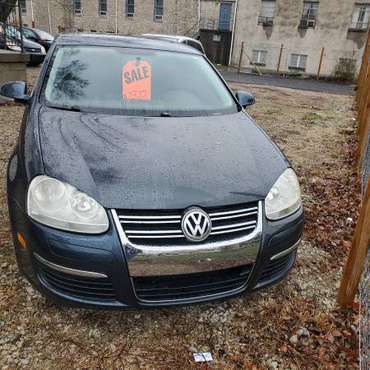 Volkswagen Jetta 2008 - cars & trucks - by owner - vehicle... for sale in Columbus, OH