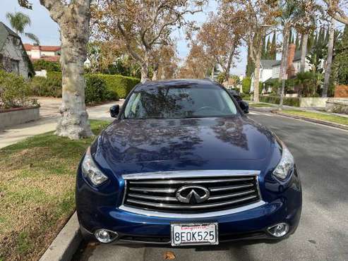 2016 INFINITI QX70.........Only 12,600 Miles!!!!!! - cars & trucks -... for sale in Beverly Hills, CA