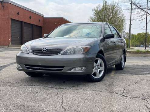 2002 Toyota Camry SE - - by dealer - vehicle for sale in Skokie, IL