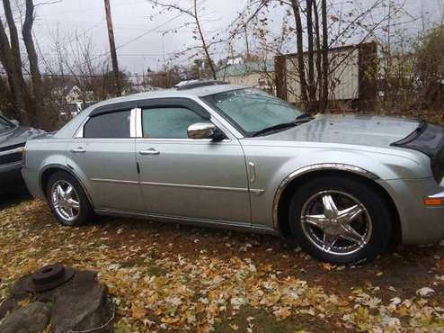 2005 CHRYSLER 300C CLASS MINT - cars & trucks - by owner - vehicle... for sale in Hugo, MN