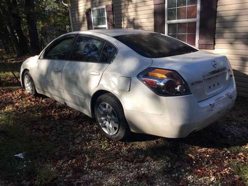 09 Nissan Altima 2.5 S wrecked for sale in Osage Beach, MO