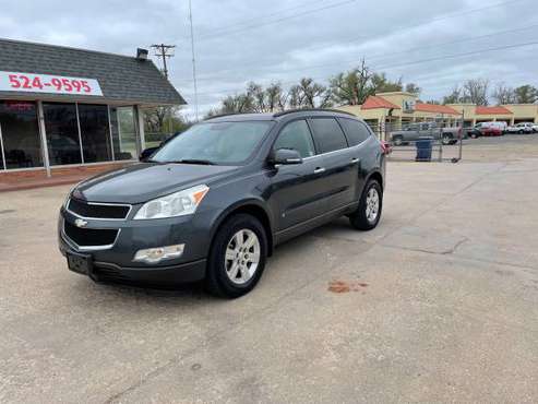2010 Chevy Traverse - - by dealer - vehicle automotive for sale in Wichita, KS