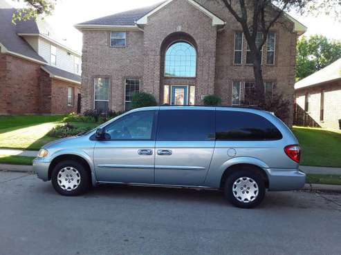 2003 Chrysler Town & Country for sale in Lewisville, TX