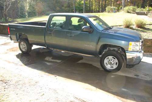2013 Chevrolet 2500 Crew 4WD long bed 17k miles blue - cars & trucks... for sale in Morrisville, VA