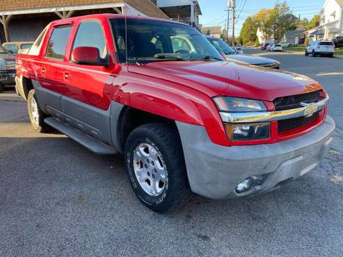 02 Chevy Avalanche Z71 4x4 Loaded - cars & trucks - by dealer -... for sale in Bangor, PA