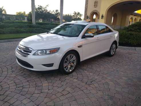 FORD TAURUS LIMITED ONLY 27,356 MILES , NAVIGATION ,CAMERA, LEATHER... for sale in North Port, FL