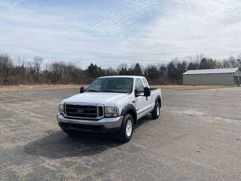 2000 Ford F250 Super Duty XLT Extended Cab MANUAL DIESEL - cars & for sale in Grand Blanc, MI