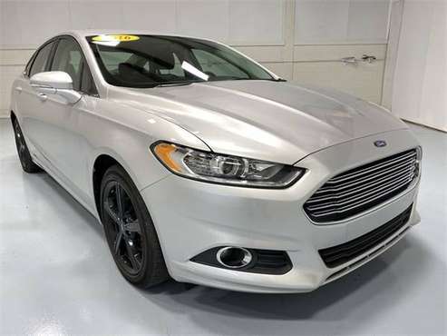 2016 Ford Fusion SE with for sale in Wapakoneta, OH