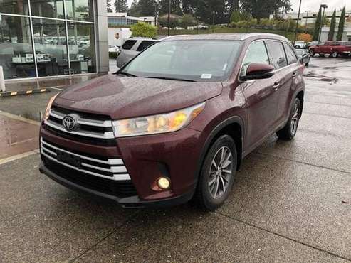 2018 Toyota Highlander XLE CALL/TEXT - cars & trucks - by dealer -... for sale in Gladstone, OR