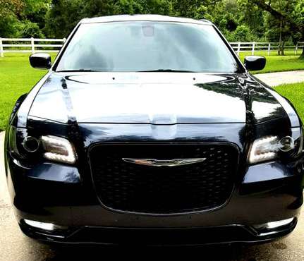 2018 Chrysler 300s - cars & trucks - by owner - vehicle automotive... for sale in Orlando, FL