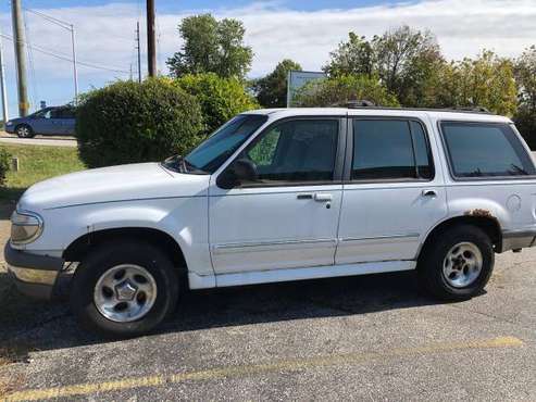 Ford Explorer 1996 (Drivable new tires) for sale in Bloomington, IN