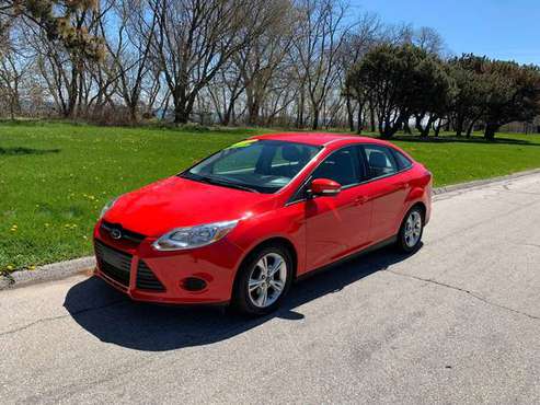 2014 Ford Focus SE/ Low Mileage - cars & trucks - by dealer -... for sale in Cudahy, WI