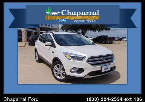 2017 Ford Escape Se (*Mileage: 29,121!) - cars & trucks - by dealer... for sale in Devine, TX