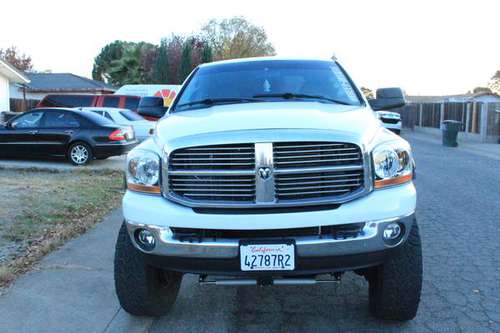 2006 Dodge Ram 2500 5.9L Cummins 4X4 Low Miles - cars & trucks - by... for sale in North Highlands, CA