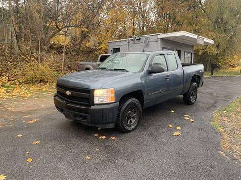 2007 Chevrolet Chevy Silverado 1500 Extended Cab LT Pickup 4D 5 3/4... for sale in Highland, NY