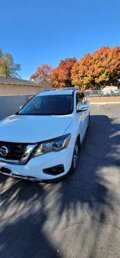 2017 Nissan Pathfinder SV $10,900 obo - cars & trucks - by owner -... for sale in Fresno, CA