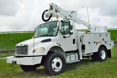 2013 Freightliner M2 106 Altec Bucket Truck 4x4 - cars & trucks - by... for sale in Hollywood, OK