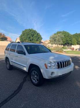 2006 Jeep Grand Cherokee Limited Hemi 4x4 low miles !!! - cars &... for sale in Glendale, AZ