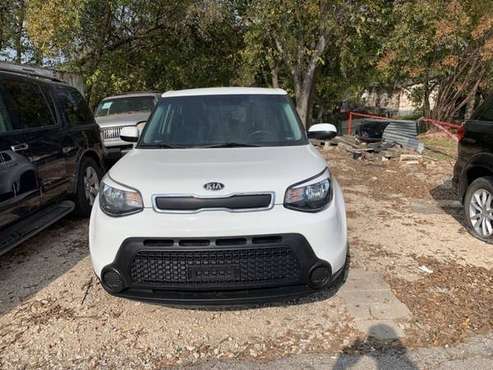 2016 Kia Soul Base 4dr Crossover 6A with - - by dealer for sale in New Braunfels, TX